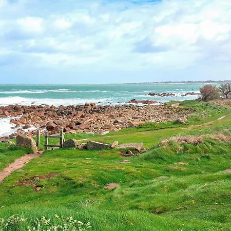 Beautiful In Gonneville-le-theil 度假居 Gonneville-Le Theil