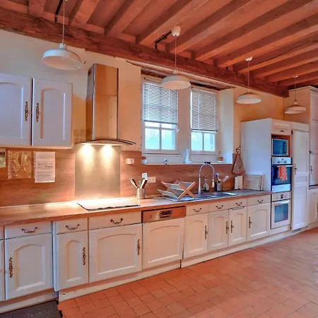 4 Bedroom Stunning In Gonneville-le-theil