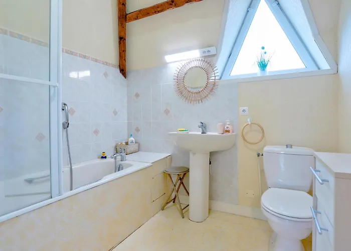 Beautiful In Gonneville-le-theil *